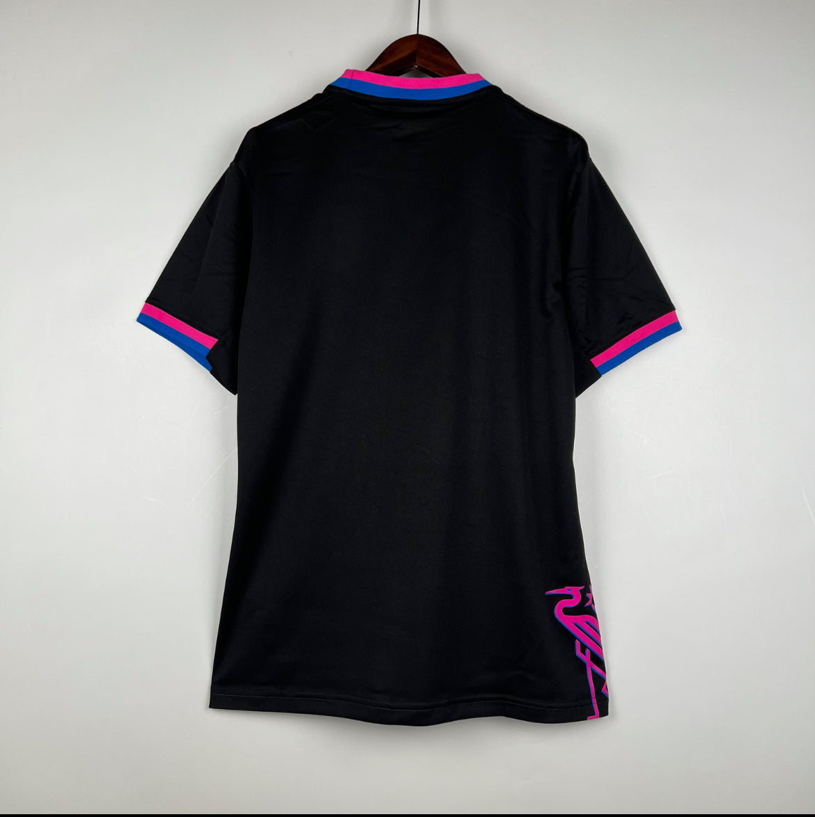 Maillot Inter Miami 23-24 noir et bleu-rose