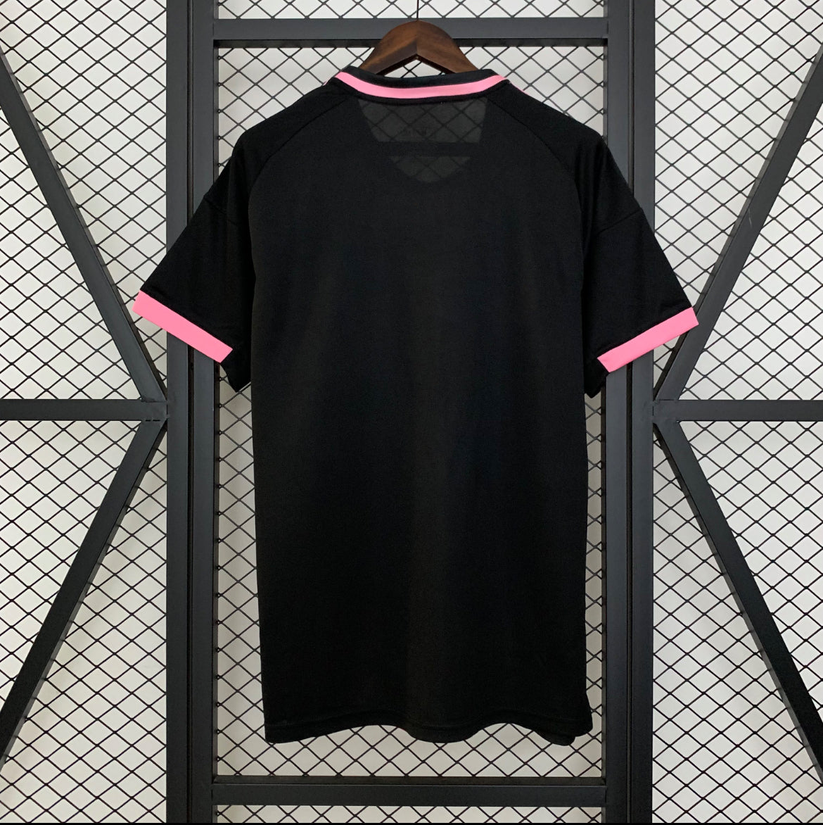 Maillot Real Madrid Serpent et Fleur rose