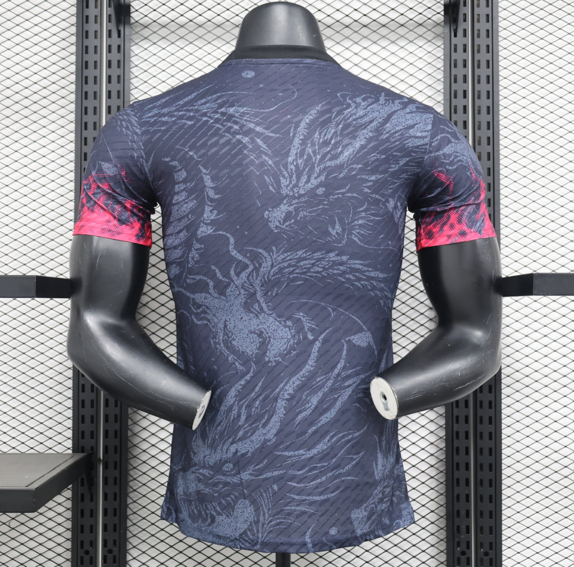 Maillot Real Madrid Serpent noir et rose version player