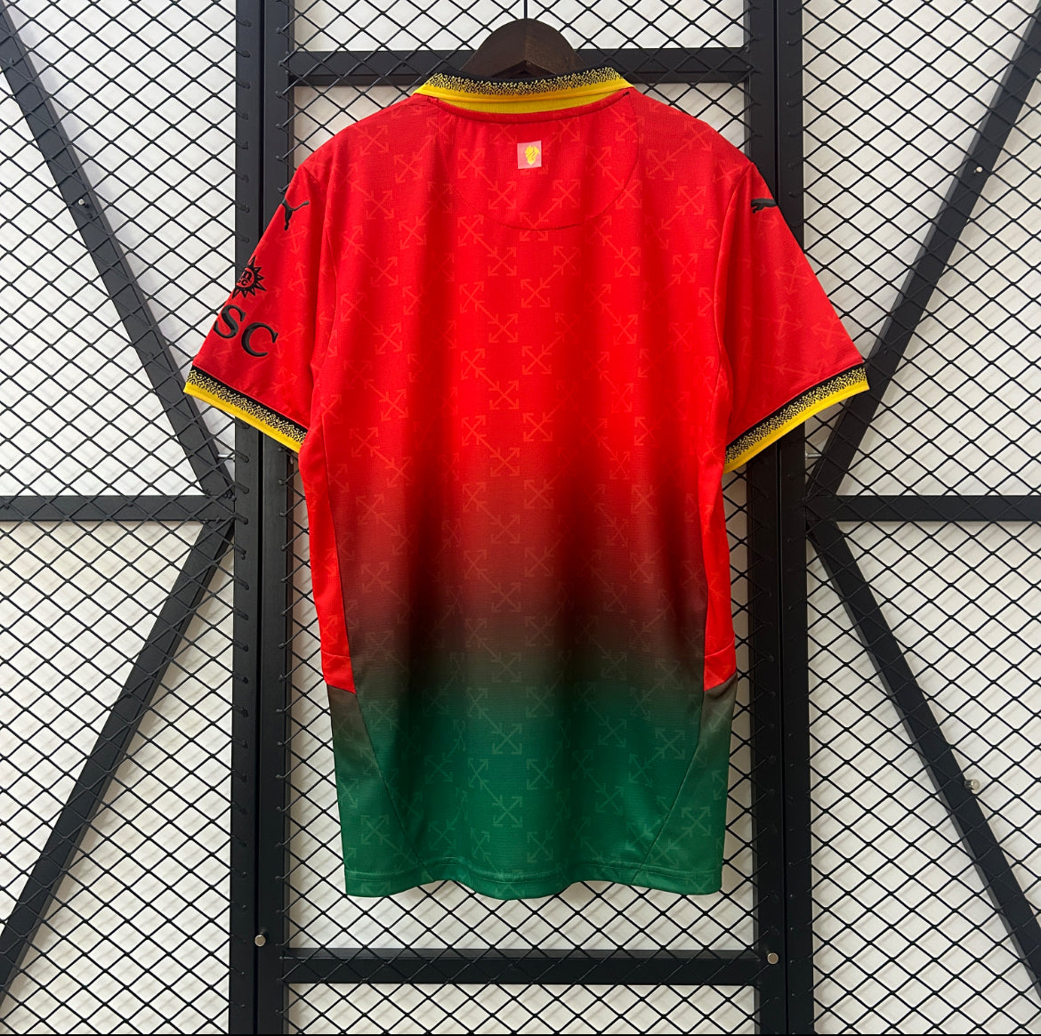 Maillot AC Milan X Off White rouge