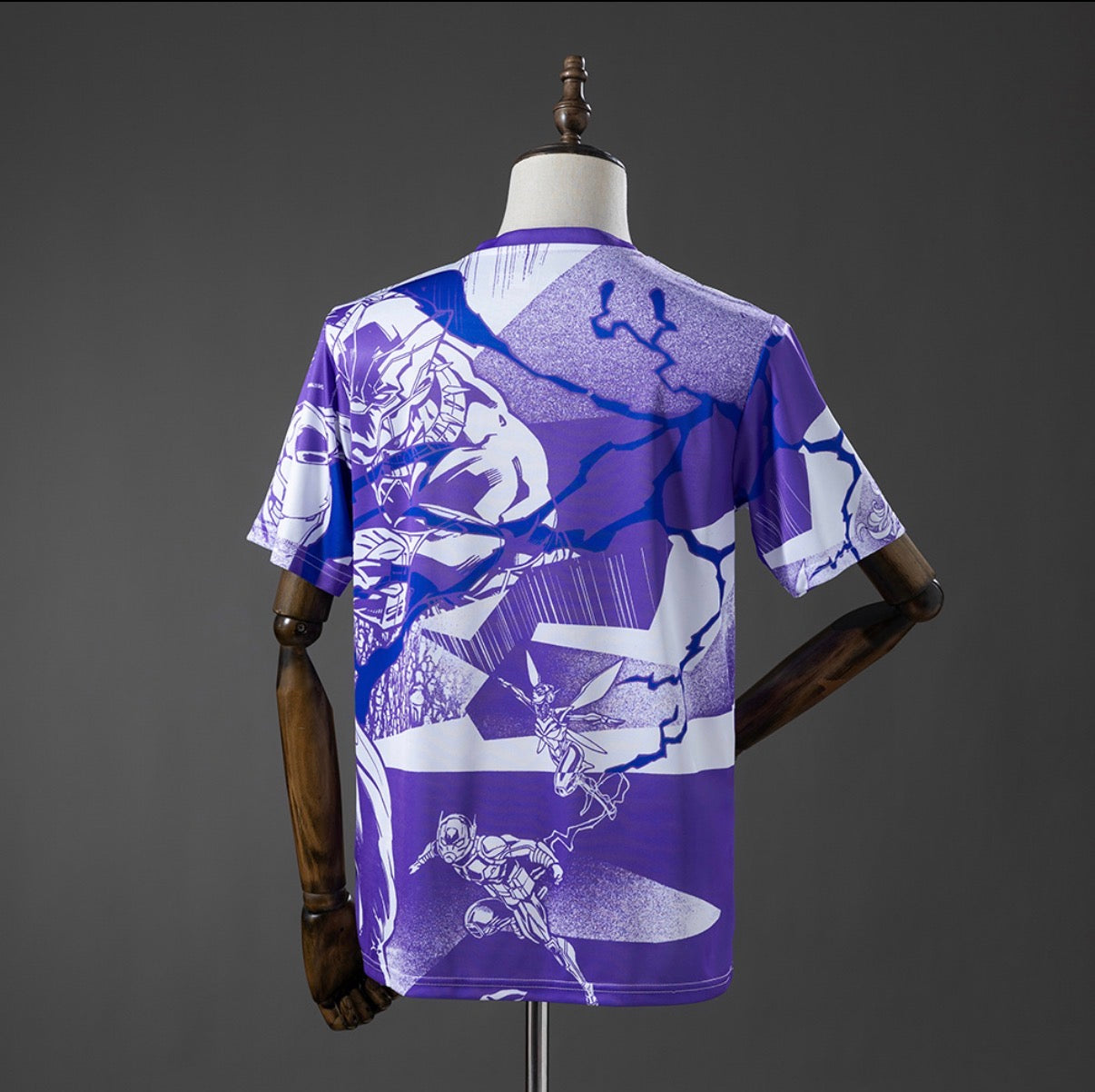 Maillot Real Madrid avant match violet