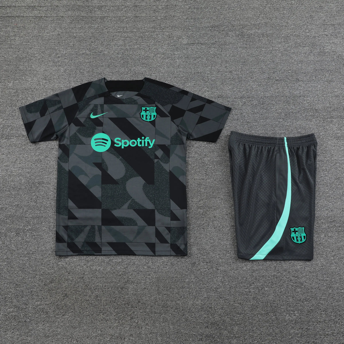 Ensemble FC Barcelone 2025