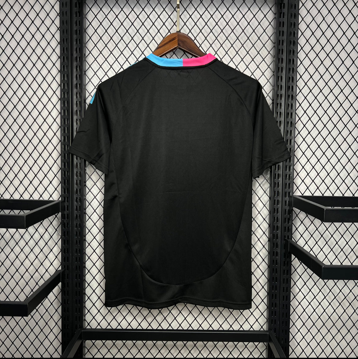 Maillot Inter Miami rose et bleu avec palmier